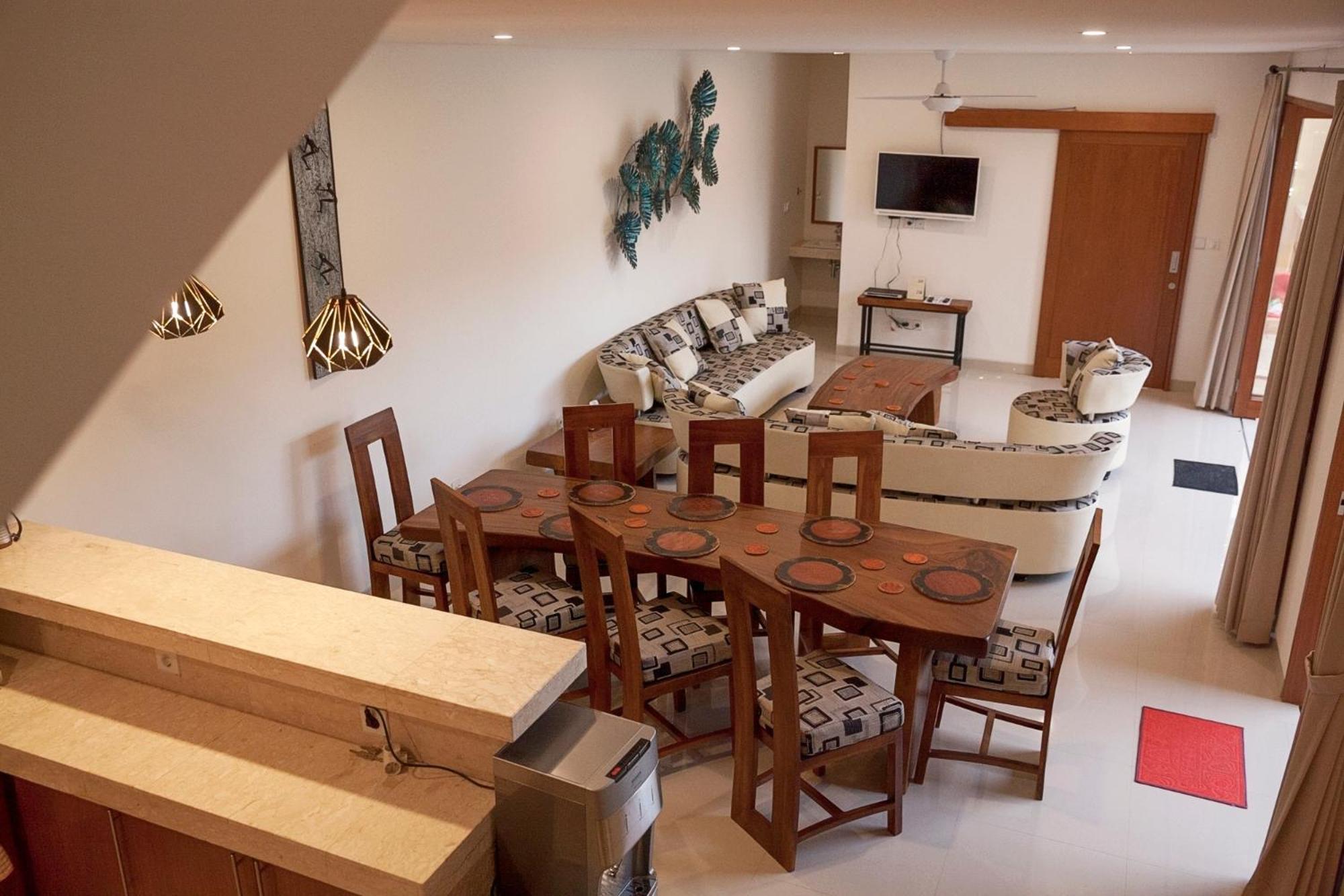 Pineapple Villa Sanur ภายนอก รูปภาพ