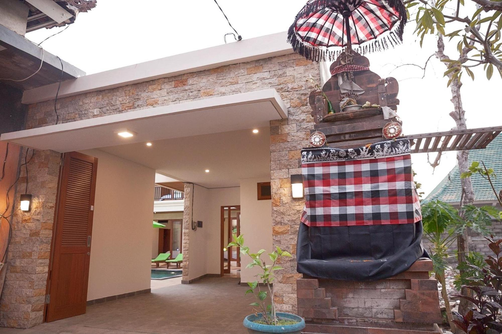 Pineapple Villa Sanur ภายนอก รูปภาพ