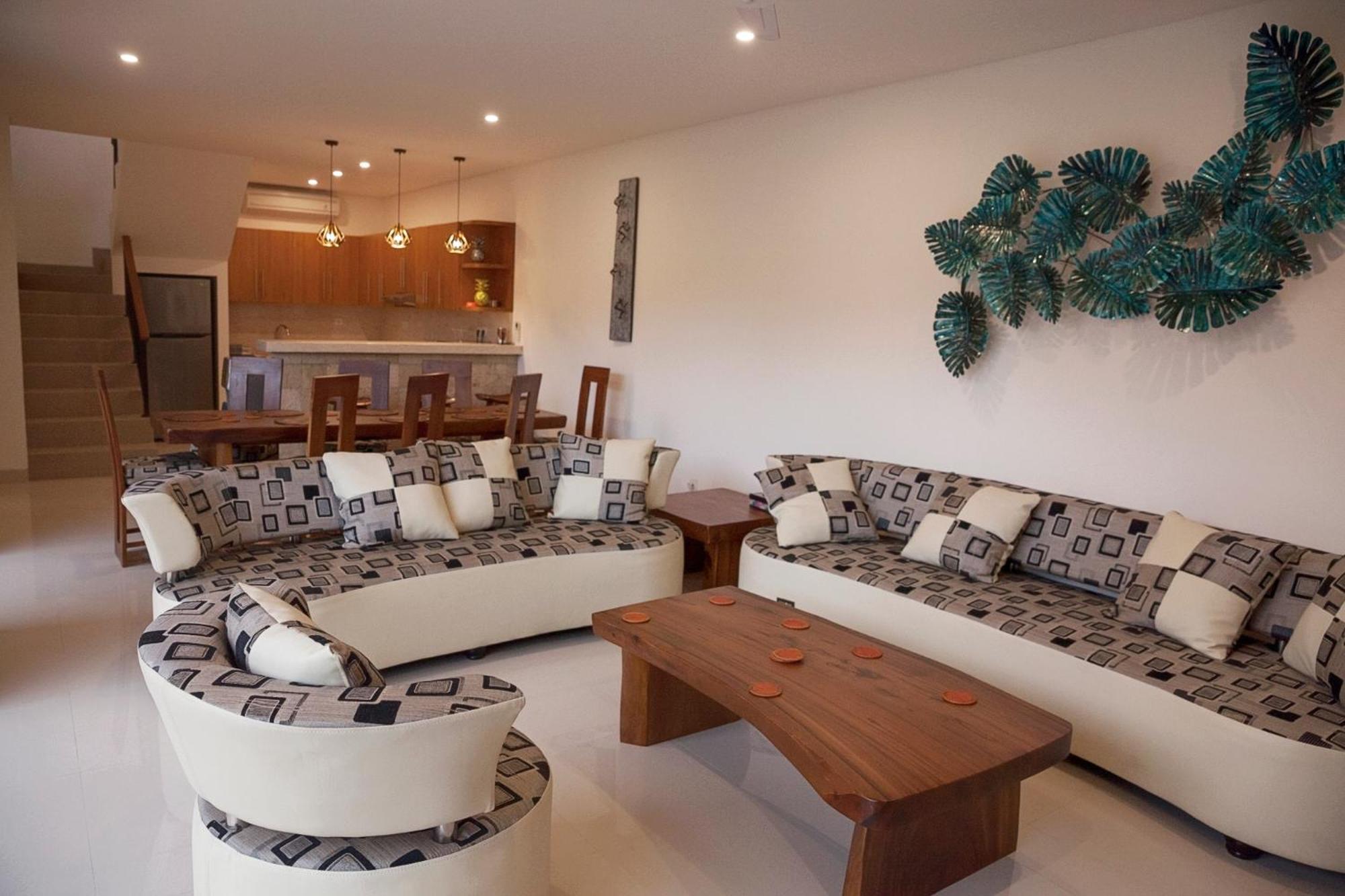 Pineapple Villa Sanur ภายนอก รูปภาพ