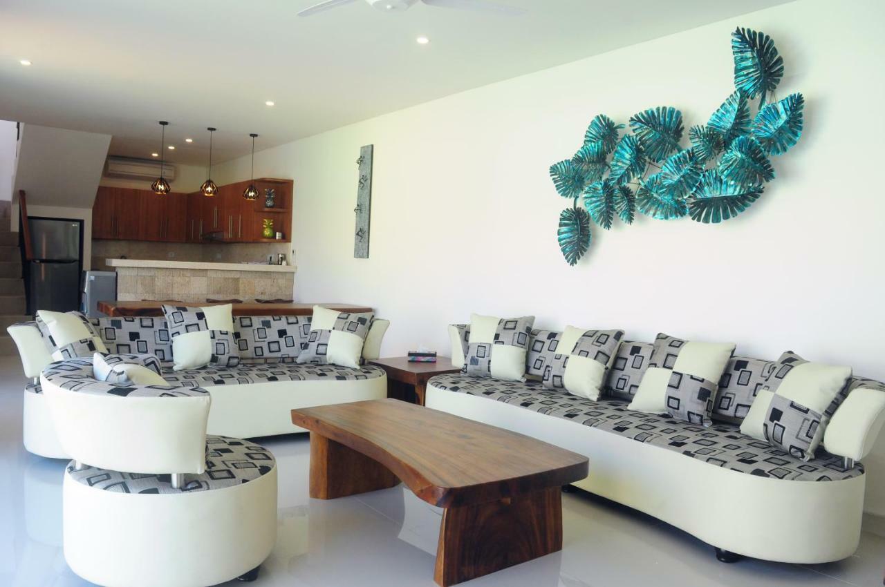 Pineapple Villa Sanur ภายนอก รูปภาพ
