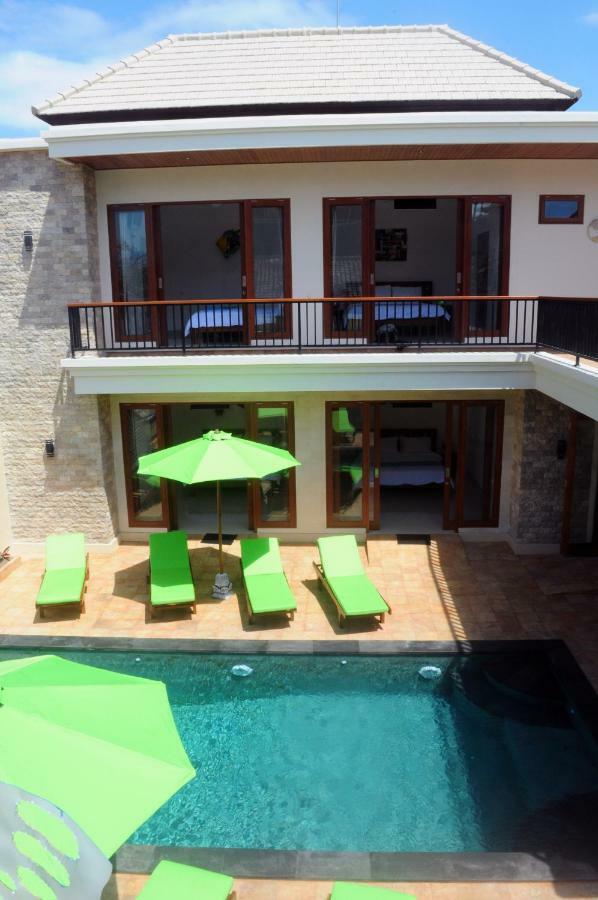 Pineapple Villa Sanur ภายนอก รูปภาพ