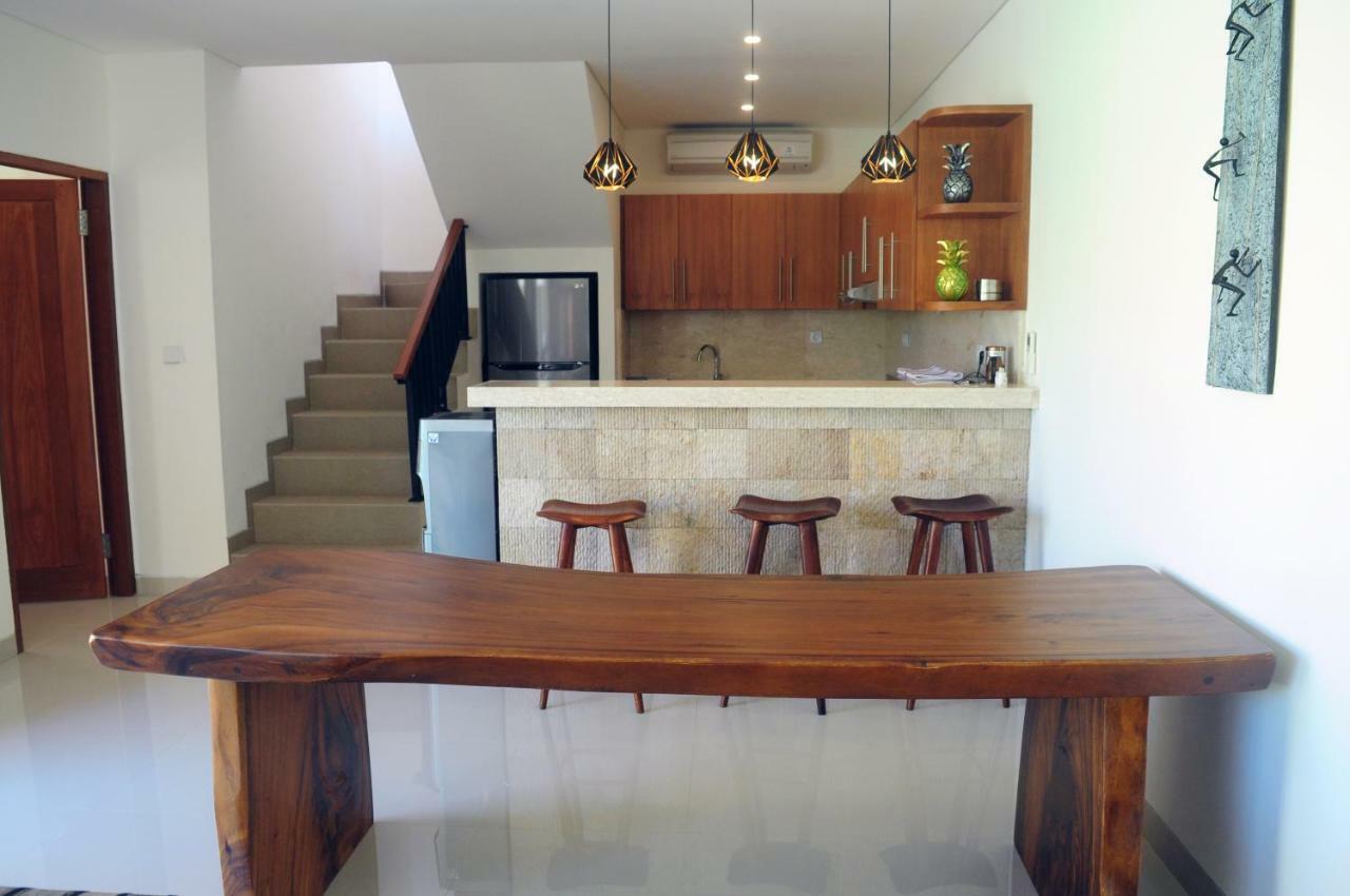 Pineapple Villa Sanur ภายนอก รูปภาพ