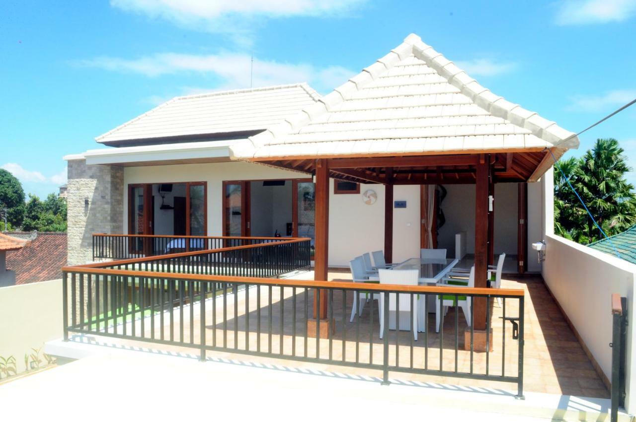Pineapple Villa Sanur ภายนอก รูปภาพ